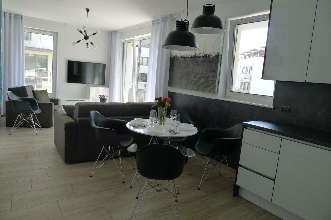 Impresja 42 Z Garazem Apartment Kolberg